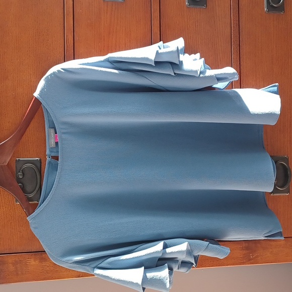 Vince Camuto Tops - Vince Camuto blouse